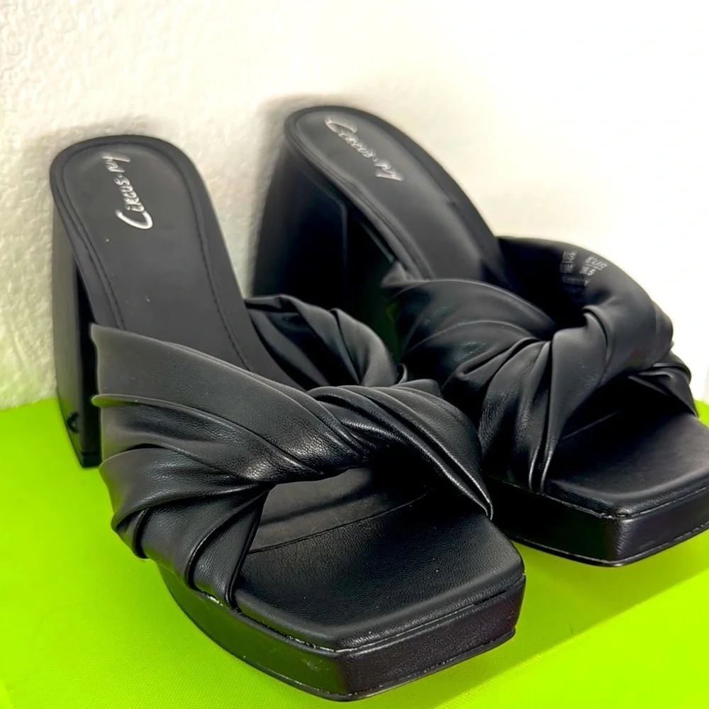 SAM EDELMAN Circus Marianna Black Size 6 1/2 Open Toe Block Heel Slide Sandals